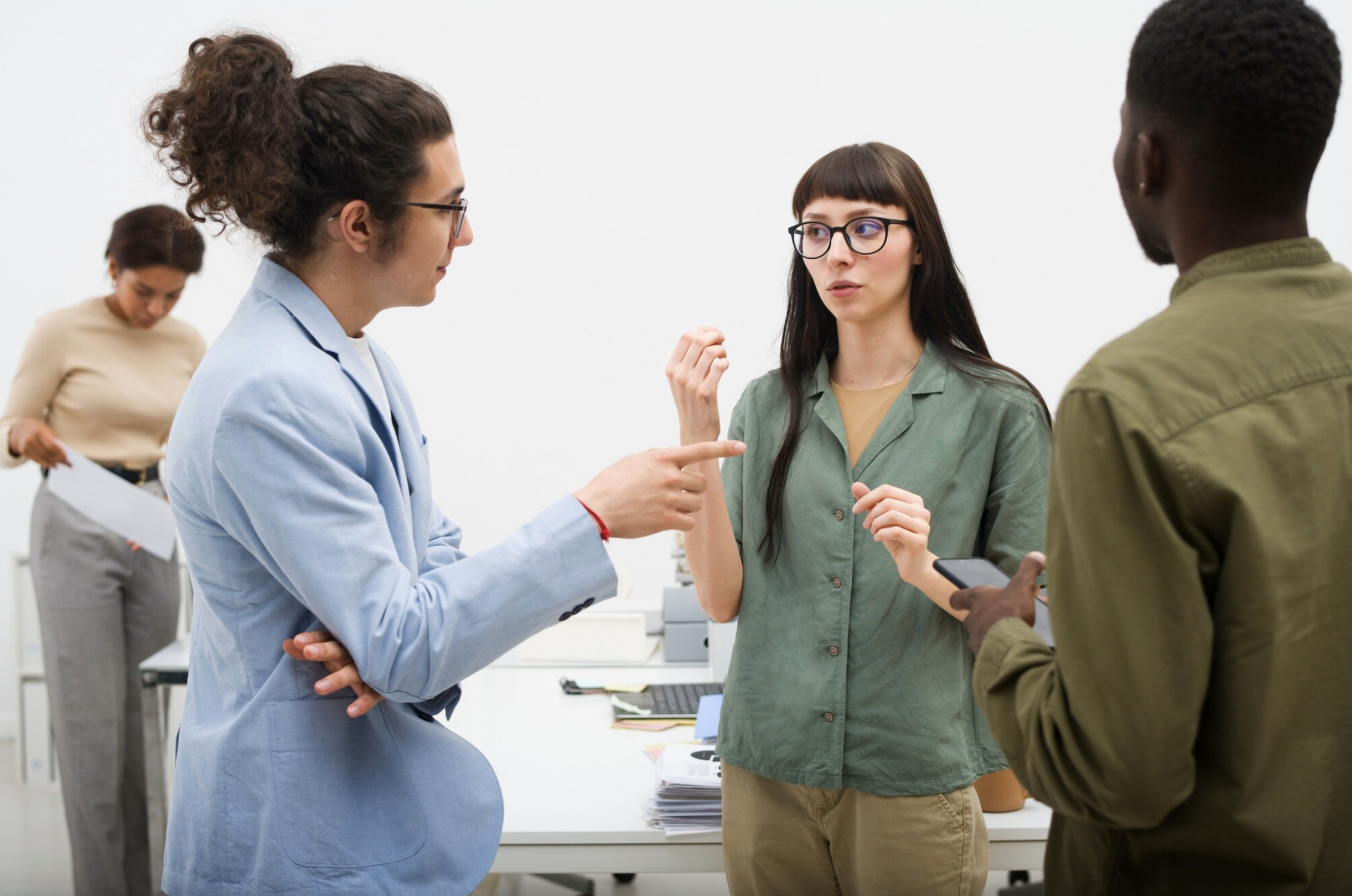 Body Language in Networking