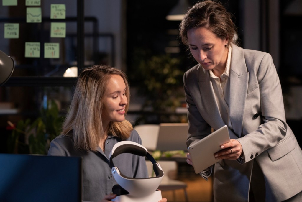 adaptive sales experiences that convert