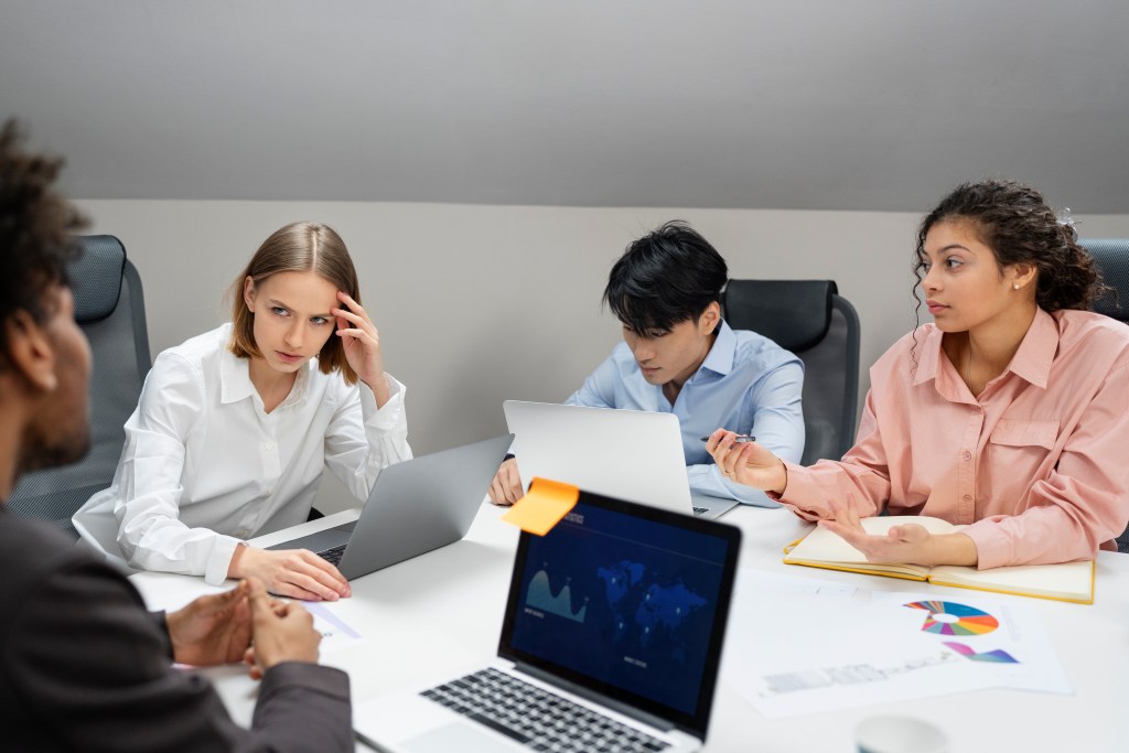Why High-Performing Teams Fail Under Weak Management Systems