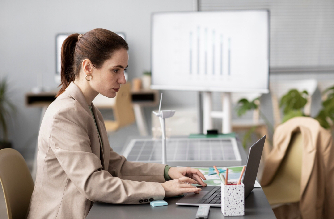 Reduce Workplace Complexity and Improve Performance